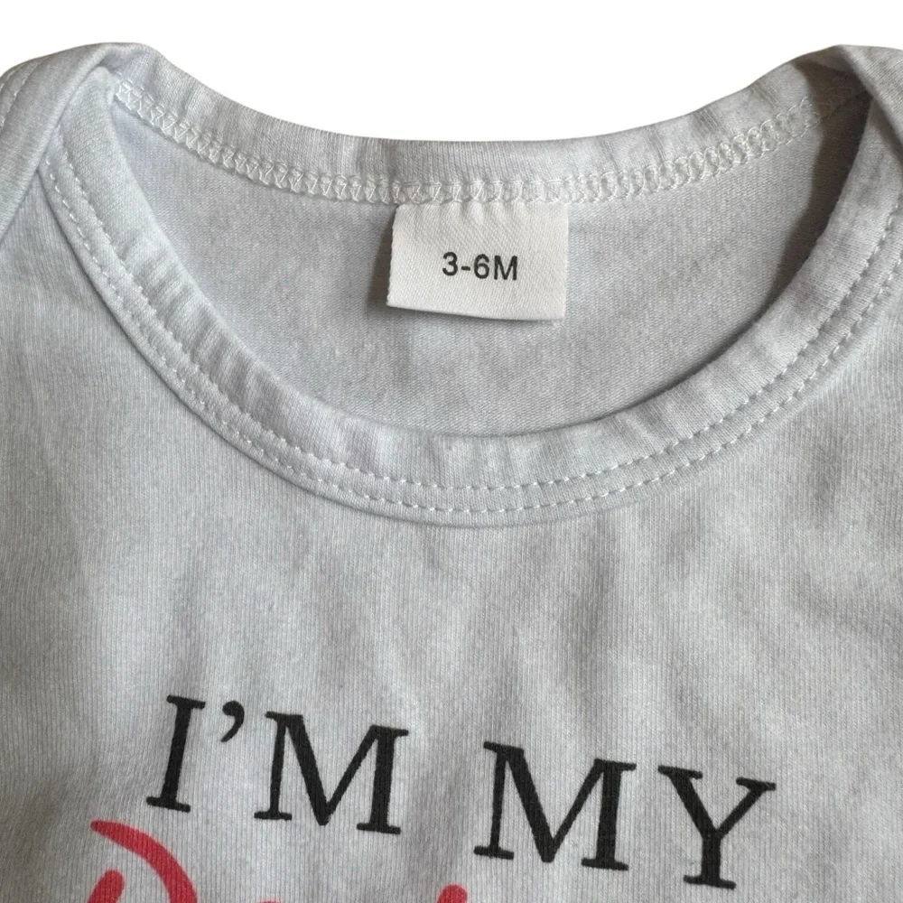 Graphic Long Sleeve Onesie Bodysuit I’m Daddy’s Girl and my mommy’s world 3-6M - Picture 4 of 4